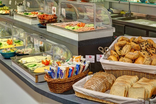 MEININGER Hotel Wien Downtown Sissi image 3